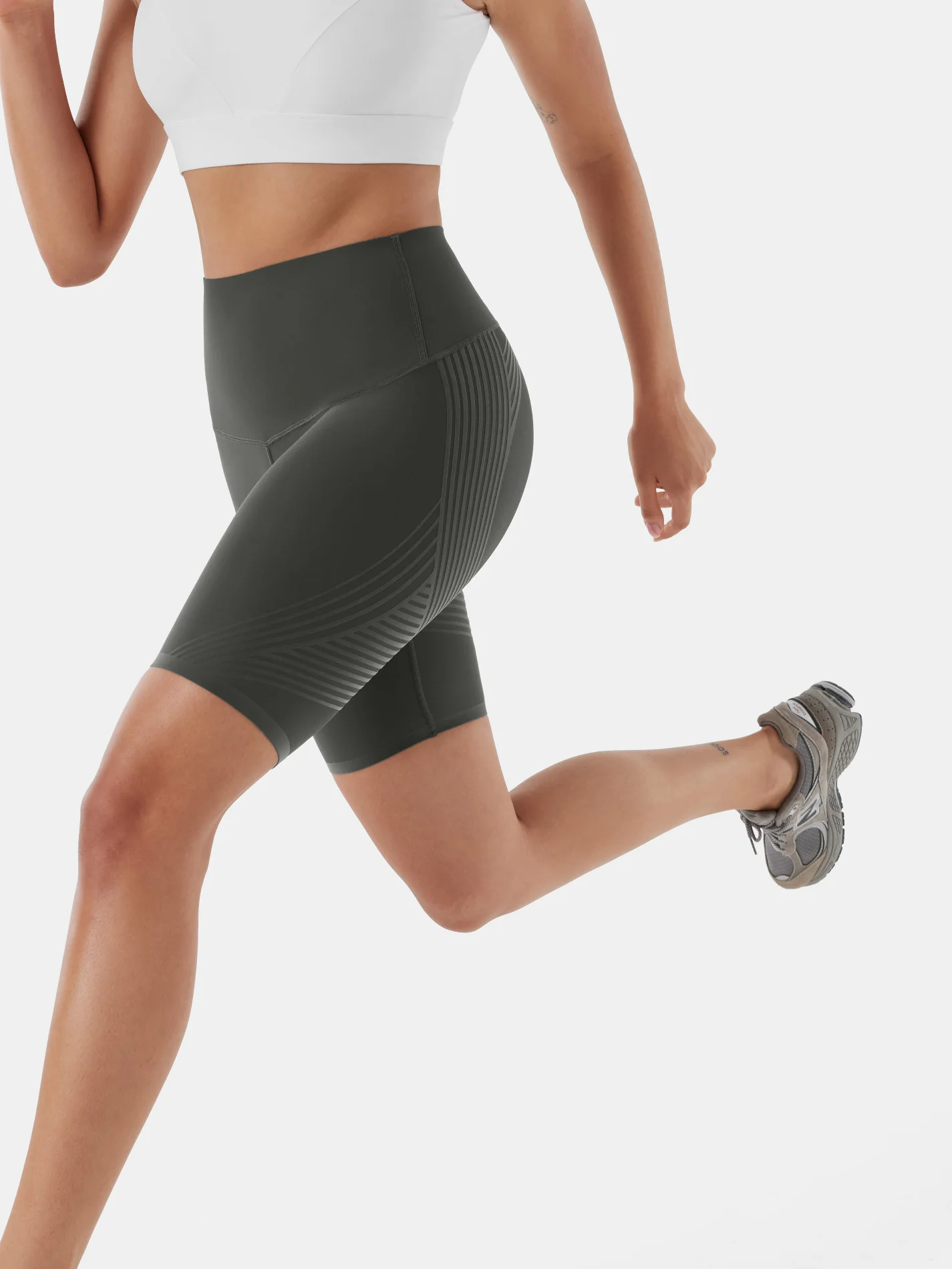 Body Sculpt 9" Biker Shorts (Reversible Wear) - Image 3